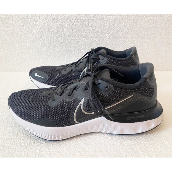 Men's Nike Renew Run, Size 12 US, Black and White - Picture 2 of 12